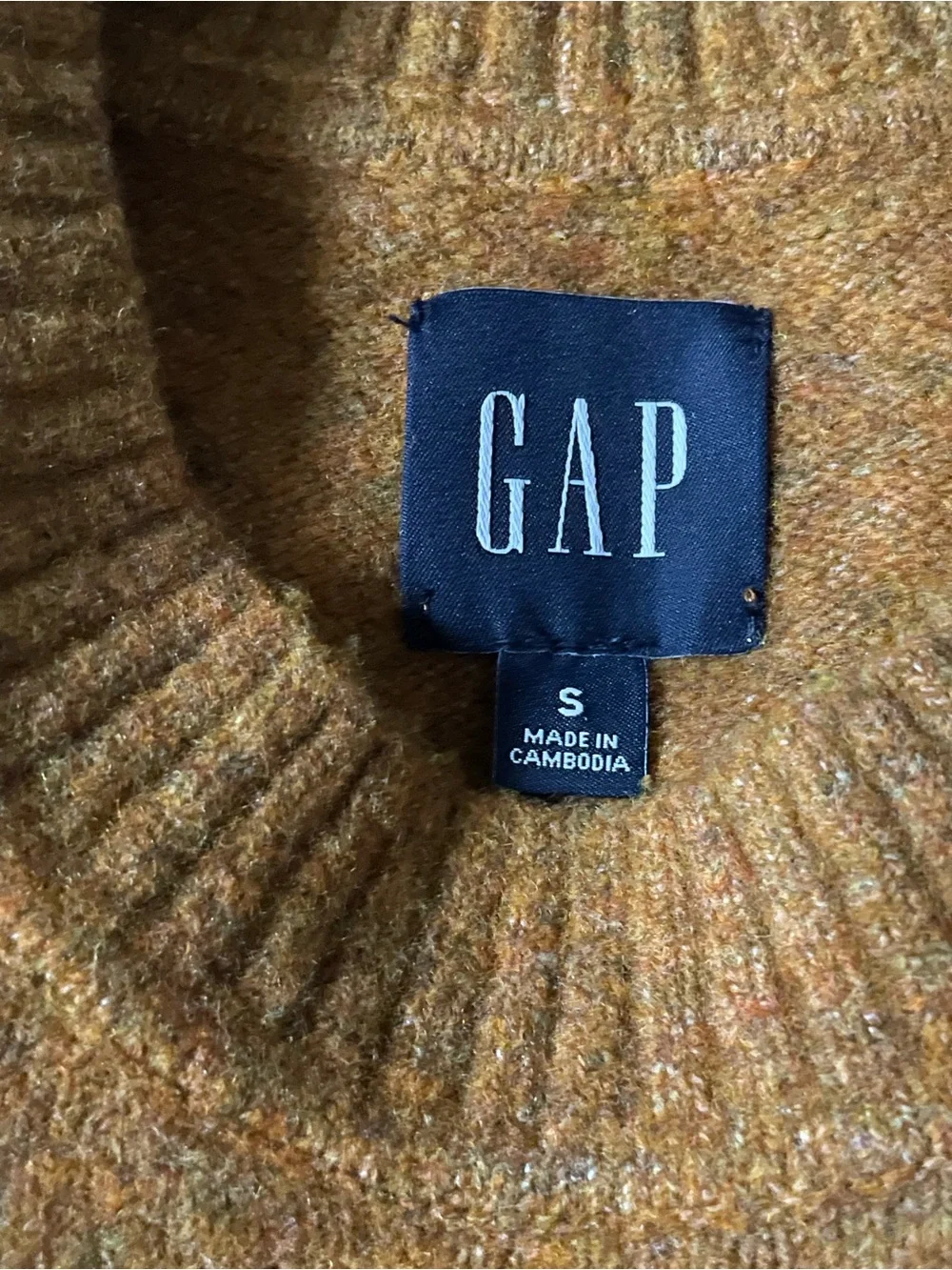 GAP warm toned